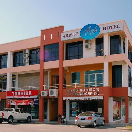 Aristo Hotel Putatan Кота-Кинабалу Экстерьер фото