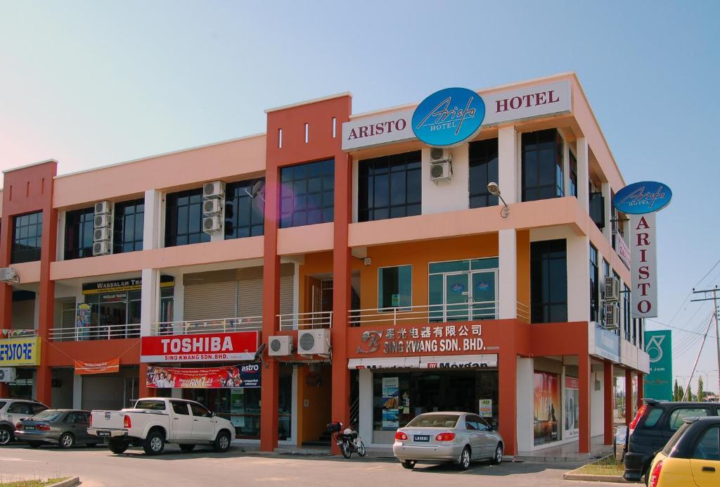 Aristo Hotel Putatan Кота-Кинабалу Экстерьер фото
