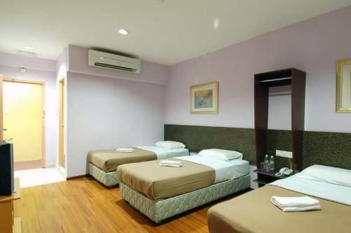 Aristo Hotel Putatan Кота-Кинабалу Экстерьер фото