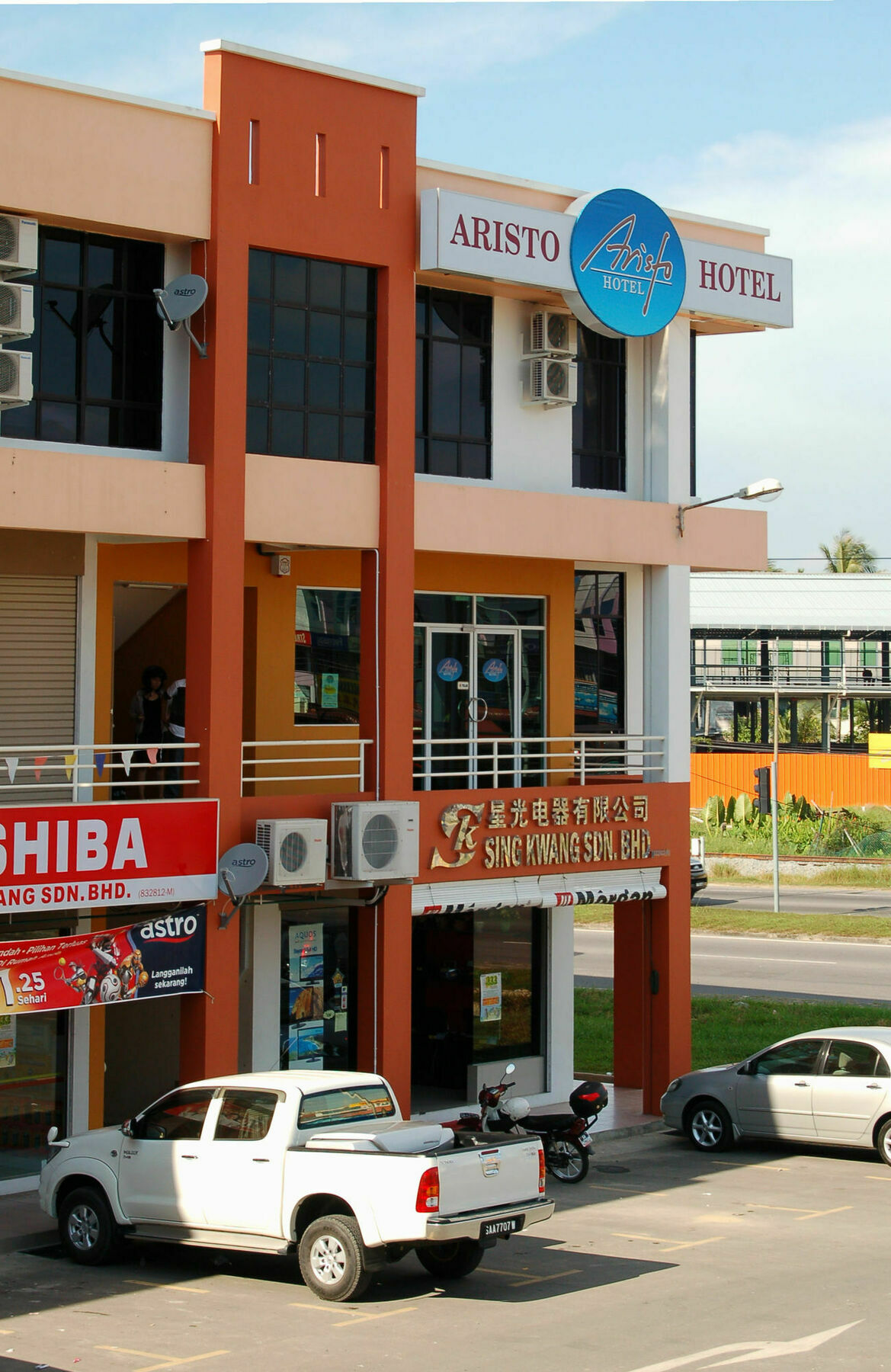 Aristo Hotel Putatan Кота-Кинабалу Экстерьер фото