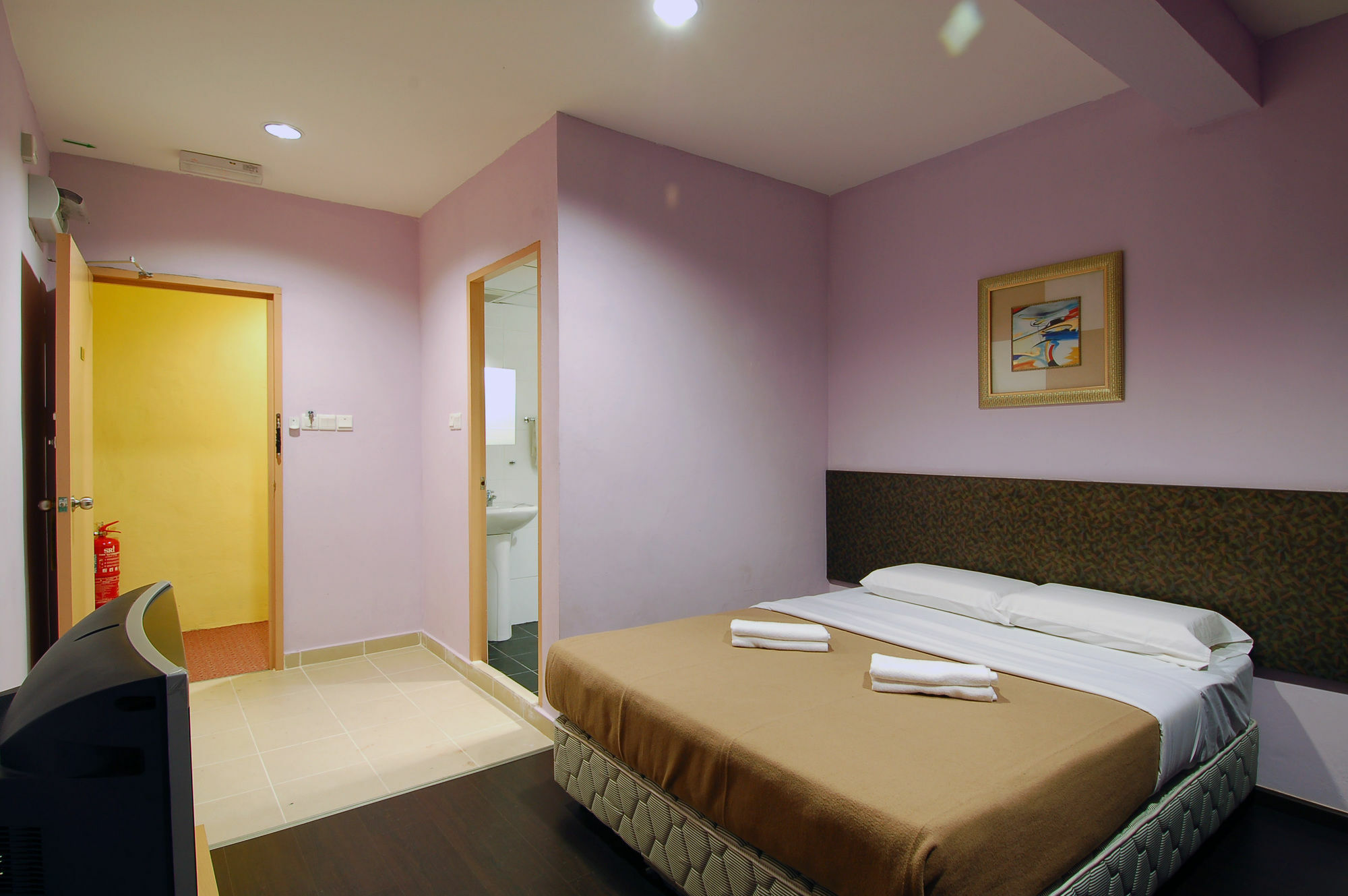 Aristo Hotel Putatan Кота-Кинабалу Экстерьер фото